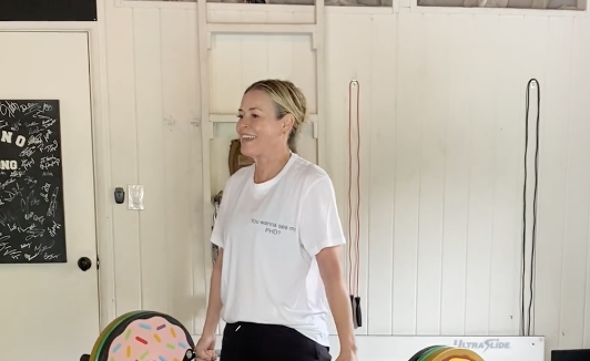 Watch Chelsea Handler Crush Her Deadlift Workout in a New Instagram Video