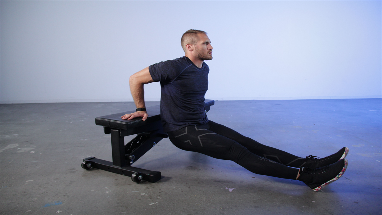 How to Do Bench Dips Without Jacking Up Your Shoulders