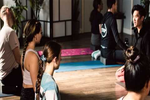 The Benefits of Virtual Yoga Classes in Hennepin County, Minnesota