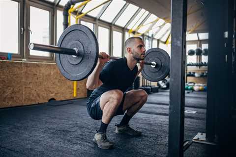 Maximizing Health and Strength: The Right Way to Squat